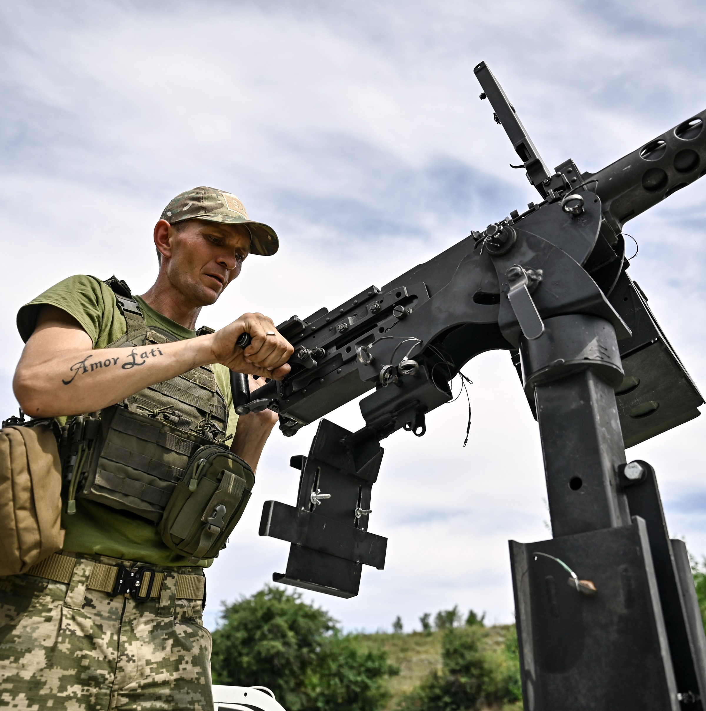 A Trump judge ruled there’s a Second Amendment right to own machine guns