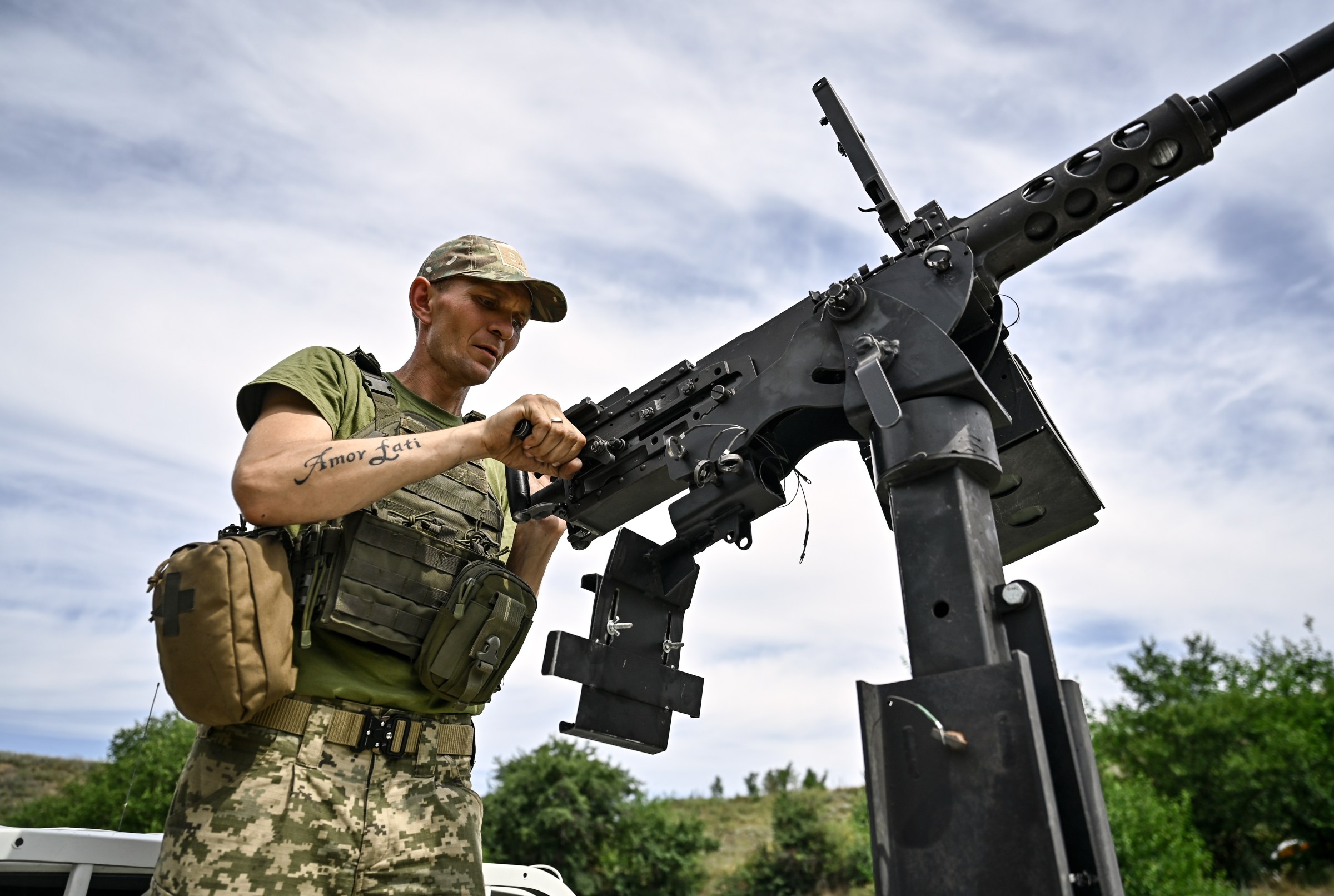 A Trump judge ruled there’s a Second Amendment right to own machine guns
